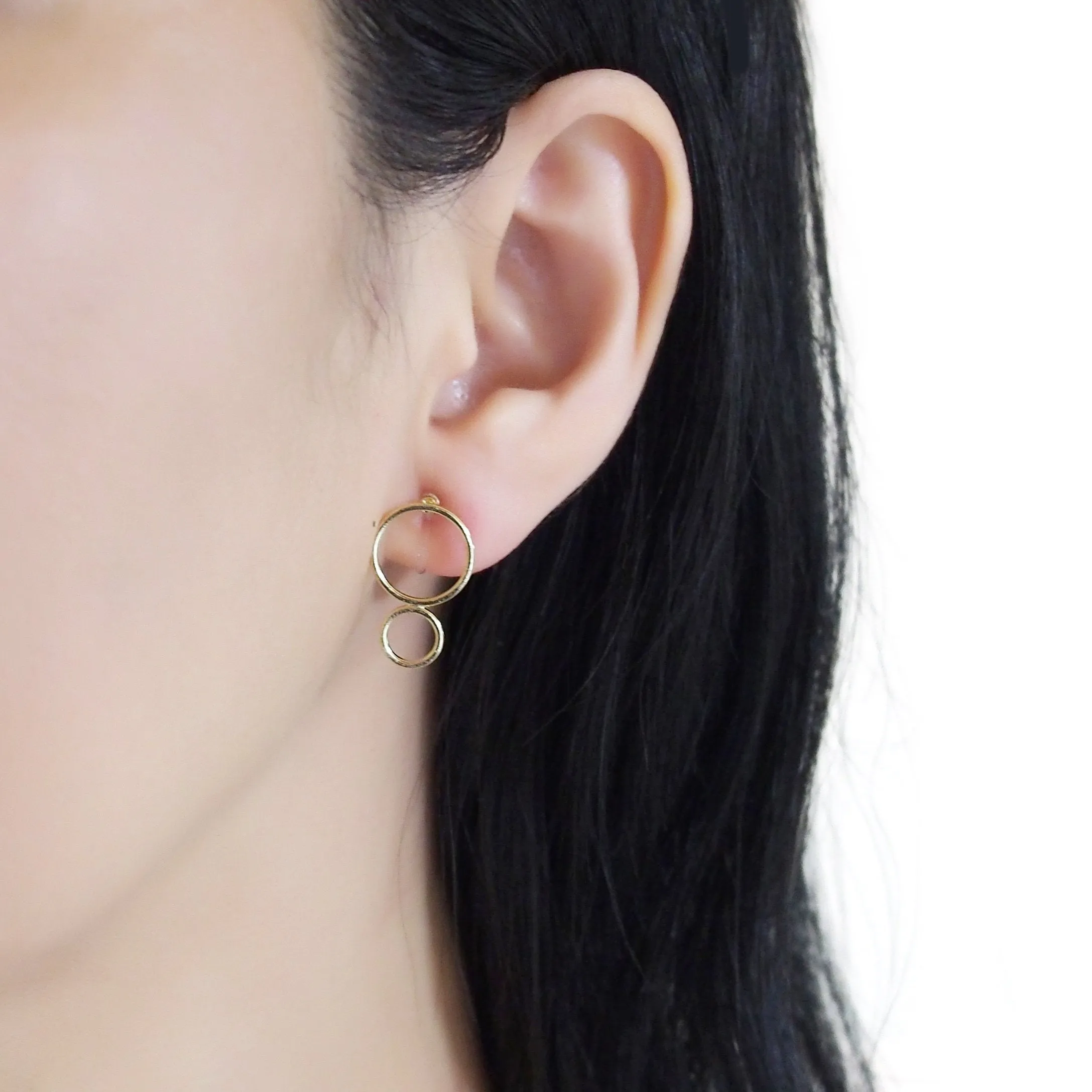 Double hoop invisible clip on stud earrings ( Gold tone )