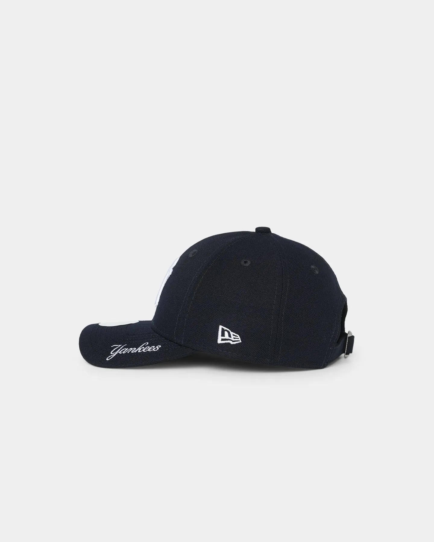 New Era Women's New York Yankees Visor Script Embroidery Q122 9FORTY Strapback OTC