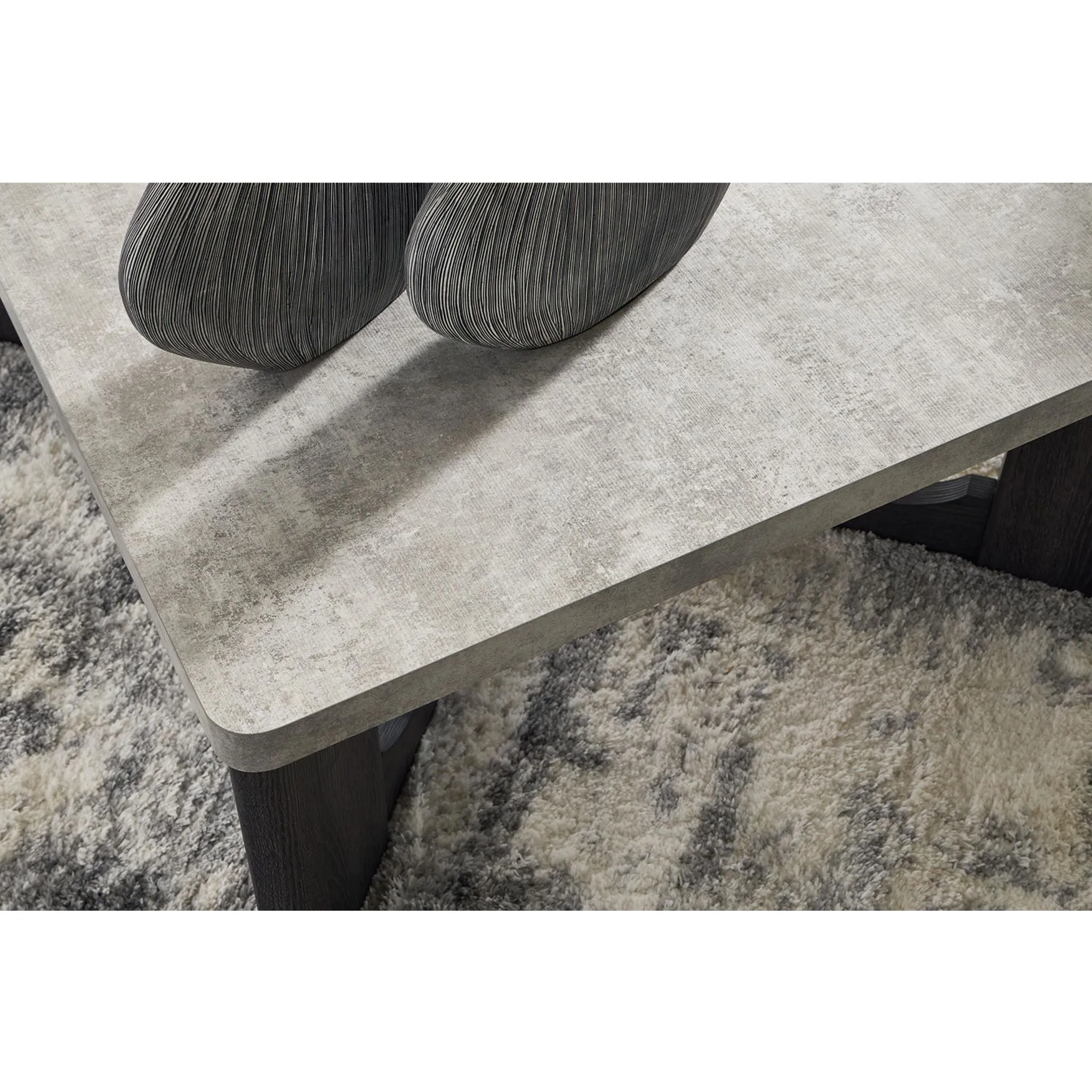 Sharstorm Occasional Table Set (set of 3)