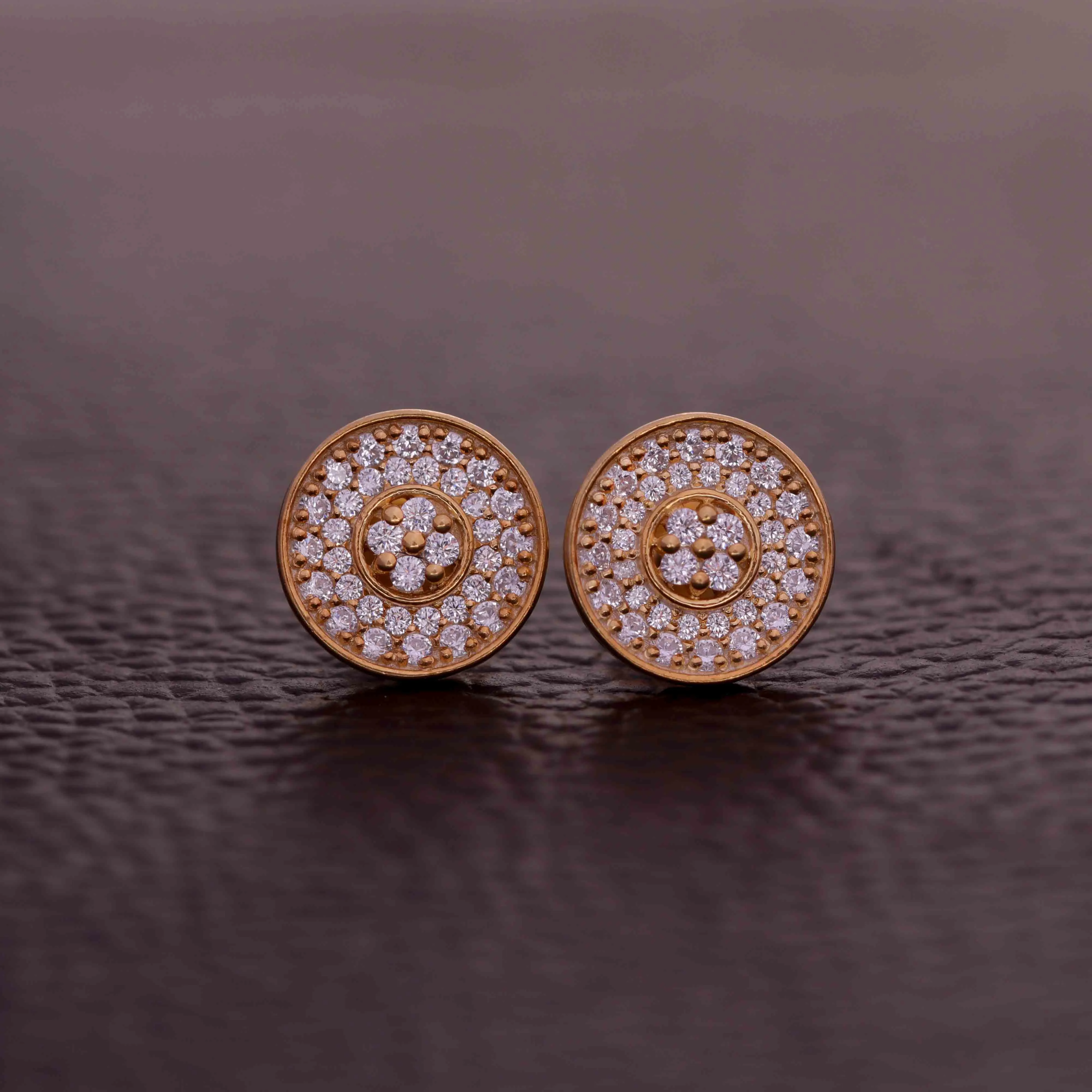 Silver Gleam Stud Earring