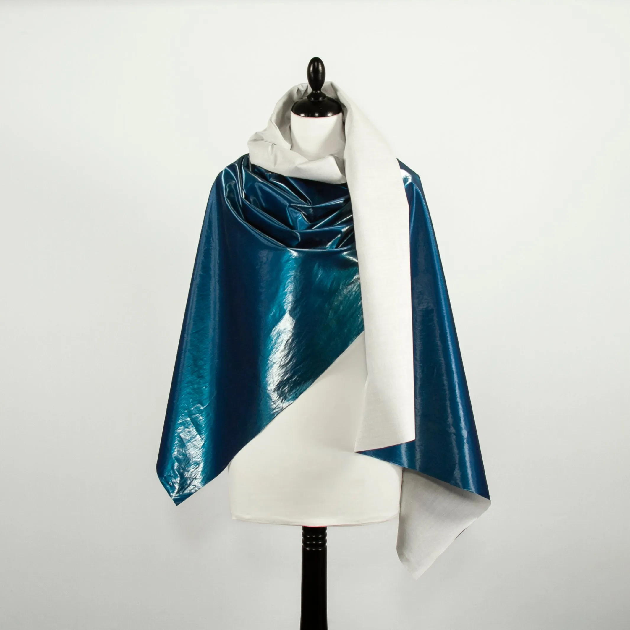 T22A01476 | Irridescent Coated Cotton